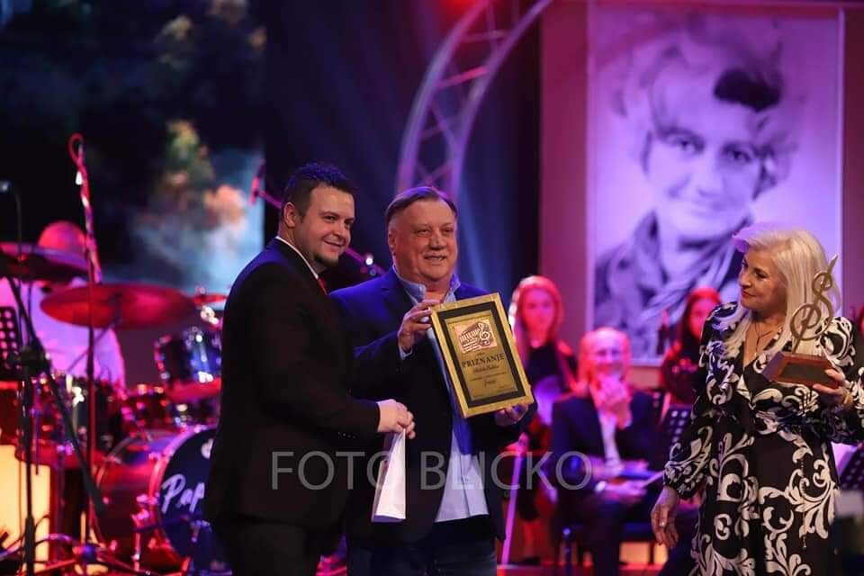 1701961210_6571ddfa3a1fa